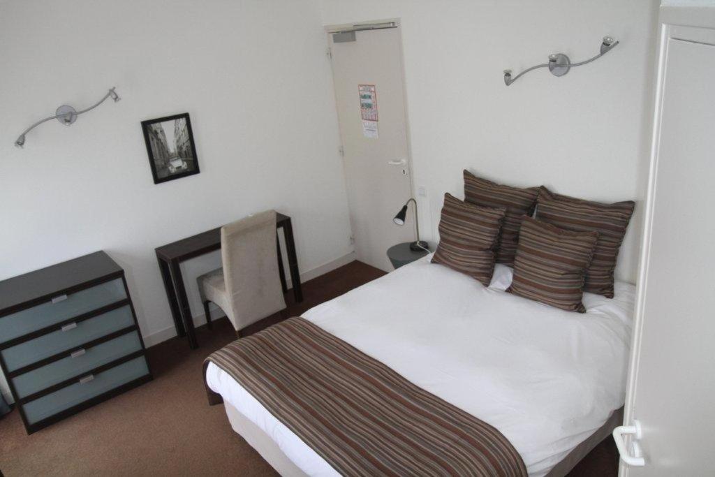 Hotel Le Suroit Perros-Guirec Δωμάτιο φωτογραφία