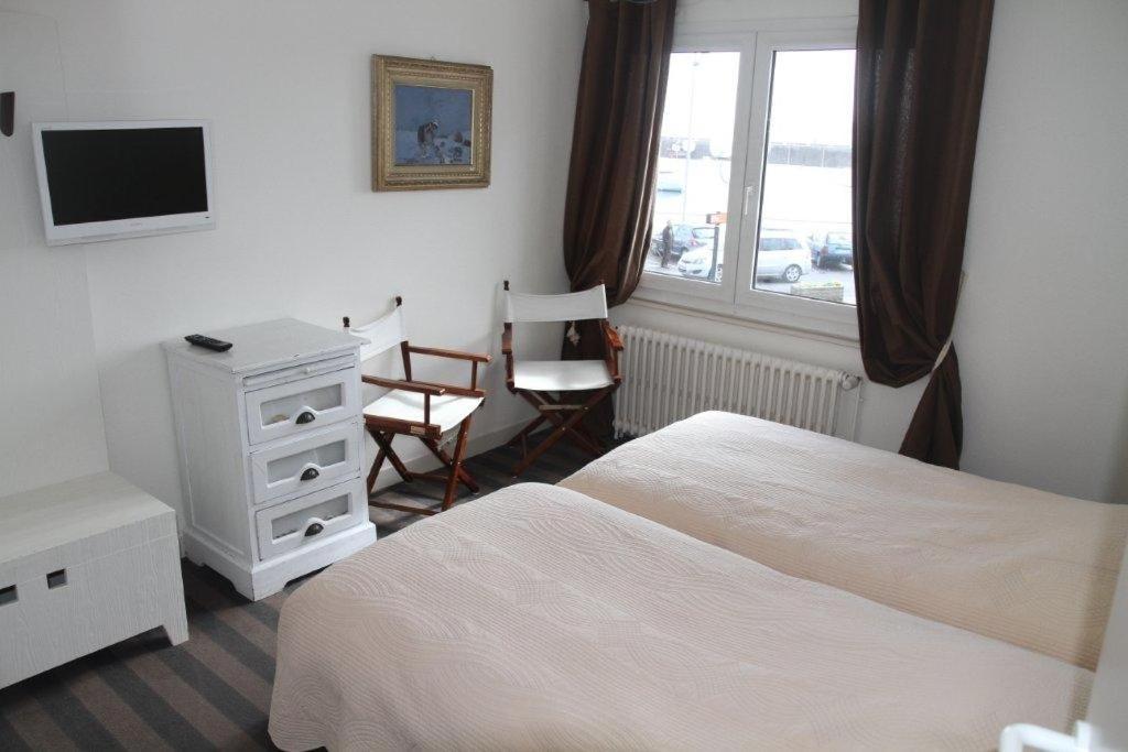 Hotel Le Suroit Perros-Guirec Δωμάτιο φωτογραφία